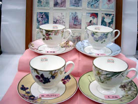 �i���~�{�[���`���C�i�@�t�����[�t�F�A���[